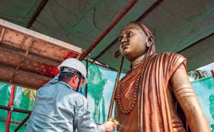 <p>
 Larsen & Toubro Construction secured
an Engineering, Procurement,
and Construction (EPC) order and
constructed the Statue of Oneness. The brilliant minds behind the structural integrity, ensuring the monument withstands the test of time, wind, and seismic activities on the mountain</p>